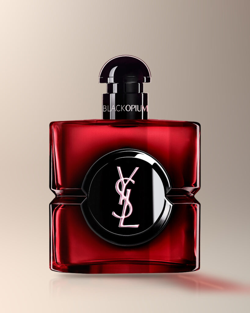 Flacon de parfum rouge
