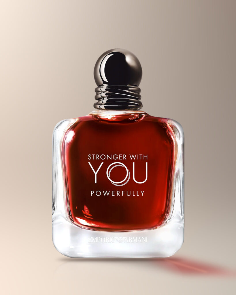 Flacon de parfum rouge Homme